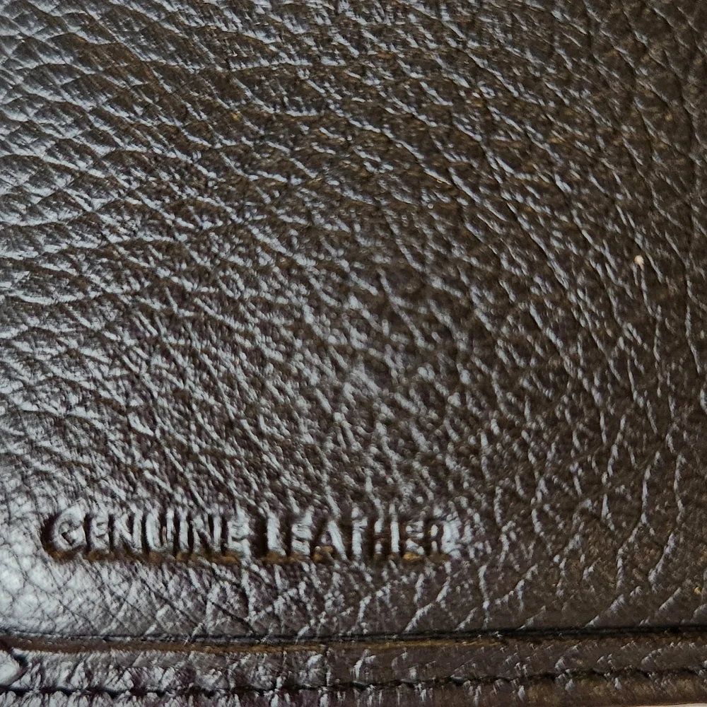 Clarks Black Leather Wallet for Men - Picture 8 of 10